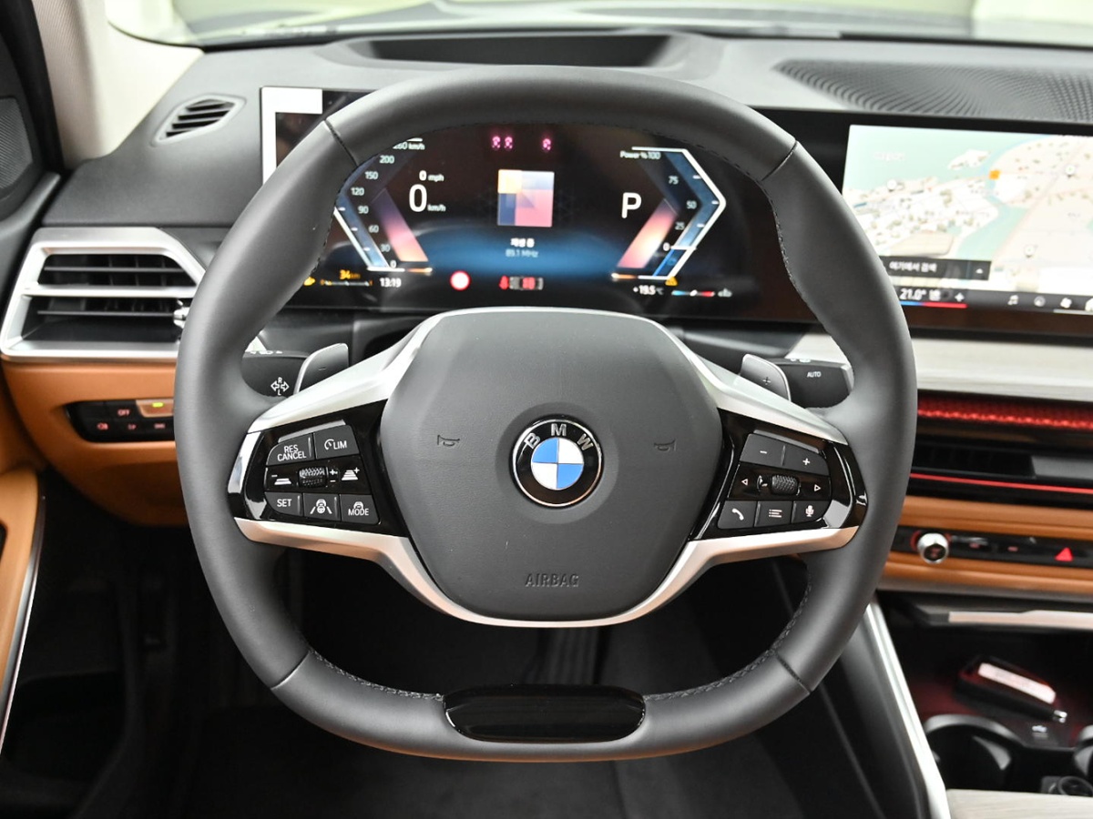 BMW 3 Series, 2025 — фото 12 из 12