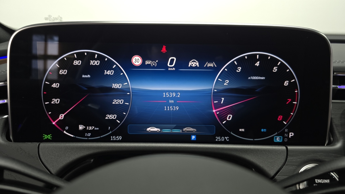 Mercedes-Benz E-Class, 2025 — фото 7 из 12