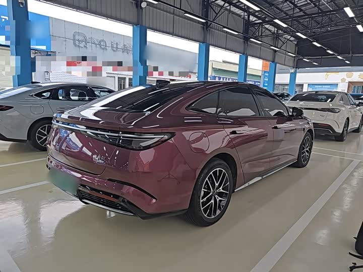 BYD Seal 07 DM-i Hybrid, 2024 — фото 7 из 9