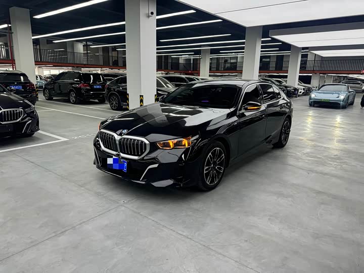 BMW 5 Series, 2024 — купить в Белгороде под ключ