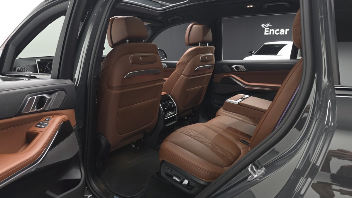 BMW X7, 2026 — фото 11 из 12