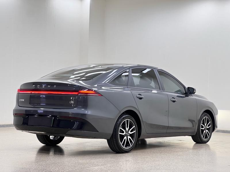 Roewe D6, 2025 — фото 6 из 12
