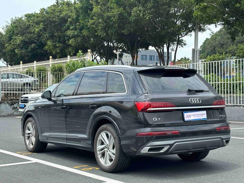 Audi Q7, 2024 — фото 5 из 12