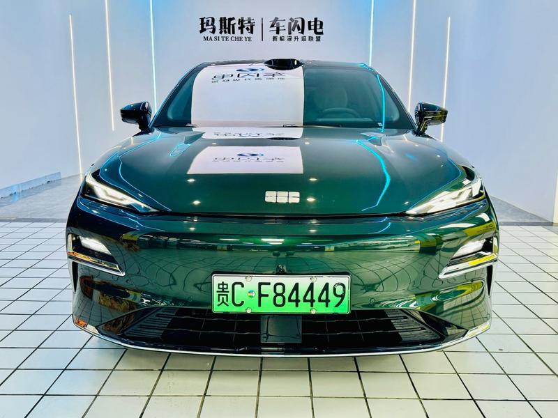 Geely Galaxy Starshine 8 EM-i, 2025 — фото 2 из 9
