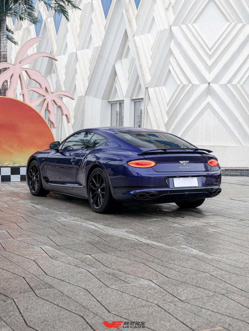 Bentley Continental GT, 2022 — фото 5 из 12