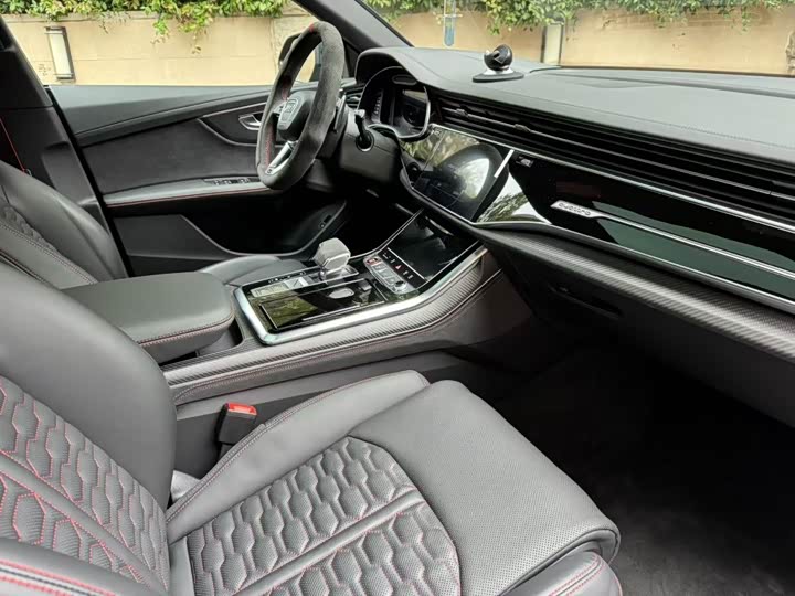 Audi RS Q8, 2025 — фото 4 из 9