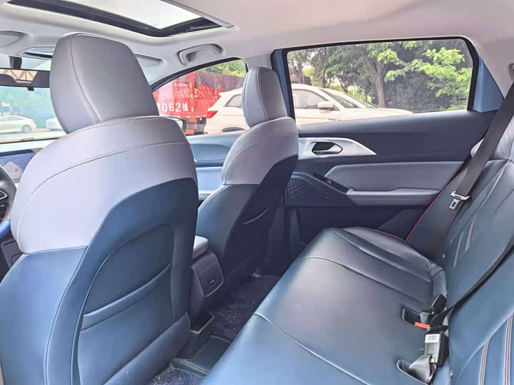 Geely Geometry E Firefly, 2023 — фото 5 из 9