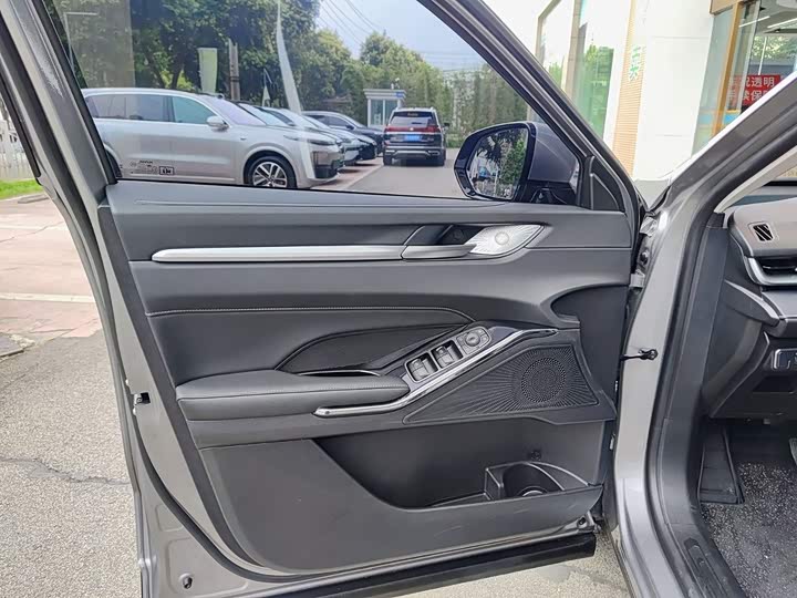 Haval H6, 2025 — фото 6 из 9