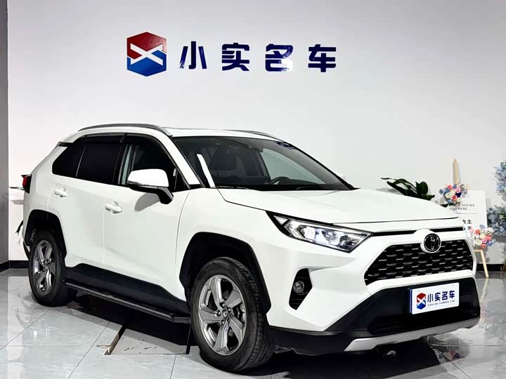 Toyota RAV4, 2022 — фото 3 из 9