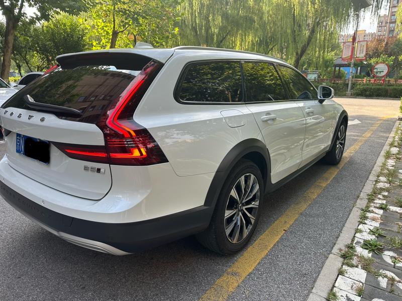 Volvo V90, 2023 — фото 4 из 9
