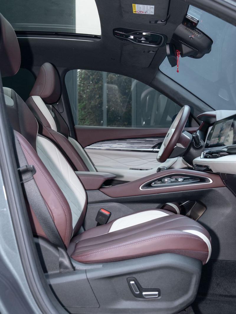 Geely Monjaro, 2023 — фото 12 из 12