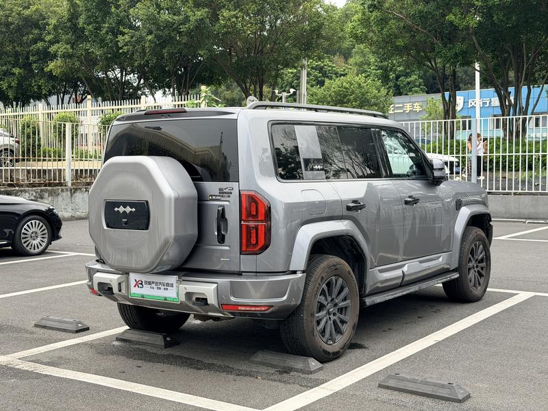 BYD FangChengBao Leopard 5, 2025 — фото 7 из 12