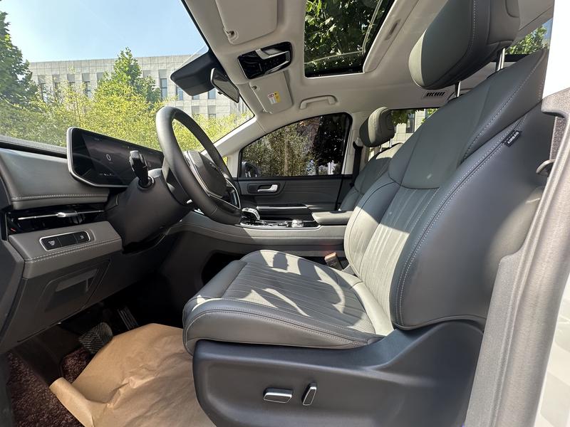 JAC Refine RF8 Hybrid, 2025 — фото 12 из 12
