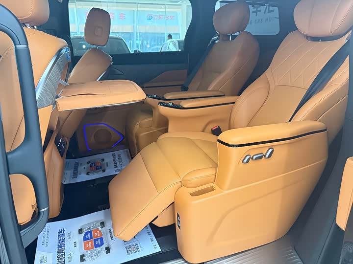 Wey 80 Hybrid, 2025 — фото 8 из 9