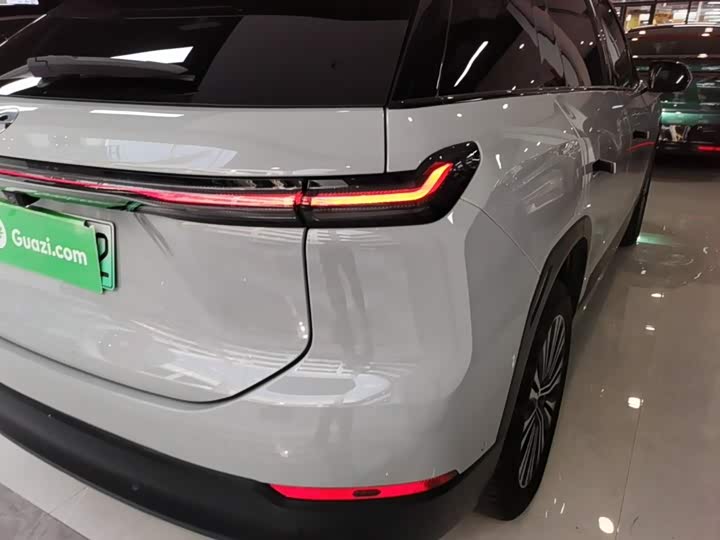 Nio ES7, 2023 — фото 8 из 9