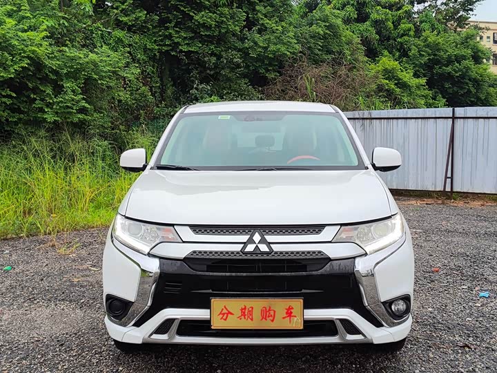 Mitsubishi Outlander, 2021 — купить в Курске под ключ