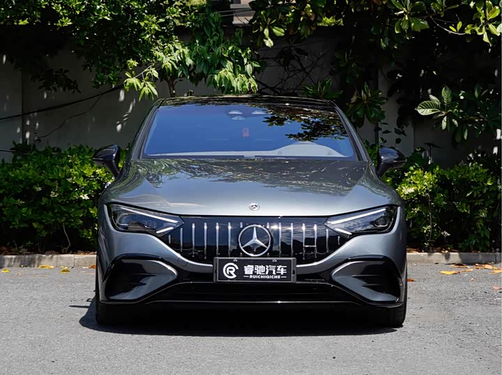 Mercedes-Benz EQE AMG, 2024 — фото 2 из 9