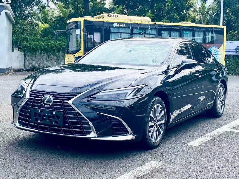 Lexus ES, 2025 — купить в Туле под ключ