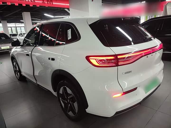 Geely Galaxy E5, 2024 — фото 5 из 9