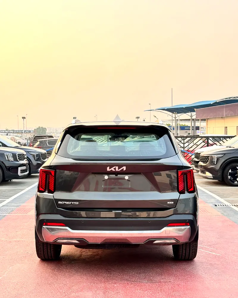 Kia Sorento, 2027 — фото 4 из 10