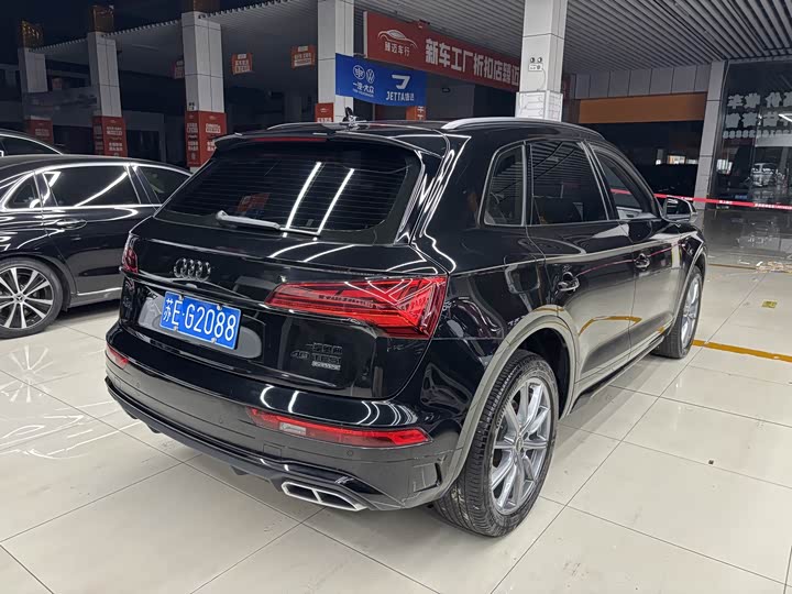 Audi Q5L, 2023 — фото 5 из 9