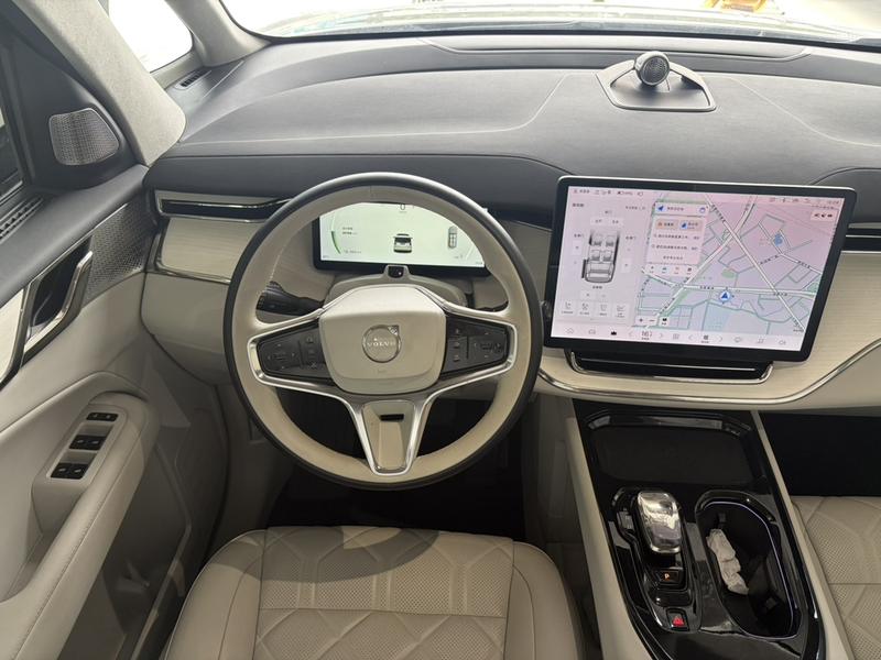 Volvo EM90, 2023 — фото 9 из 12