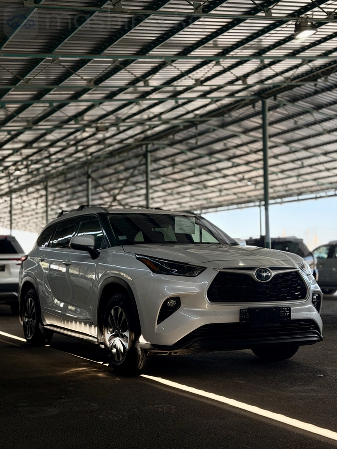 Toyota Highlander, 2022 — фото 2 из 8