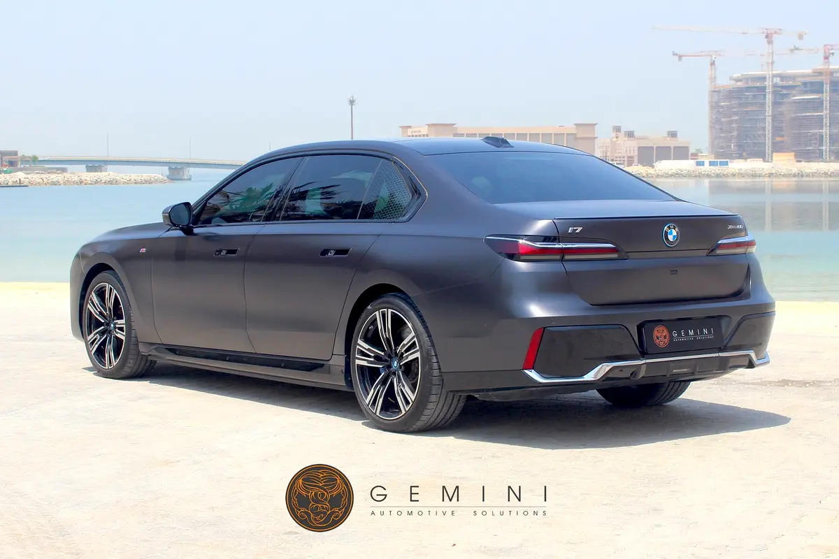 BMW i7, 2023 — фото 5 из 10