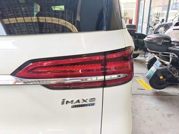 Roewe iMax 8, 2023 — фото 8 из 9