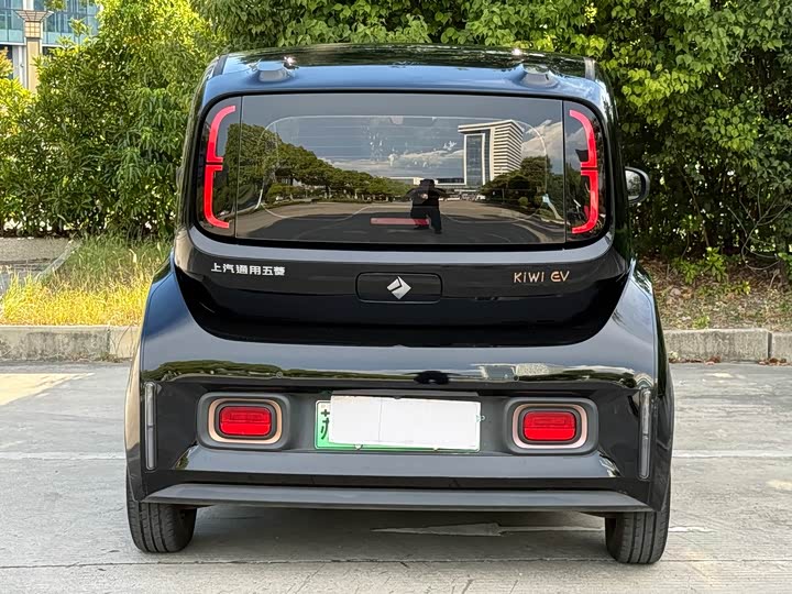 Baojun KiWi EV, 2022 — фото 4 из 9