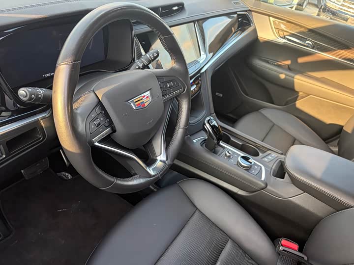 Cadillac XT6, 2024 — фото 8 из 9