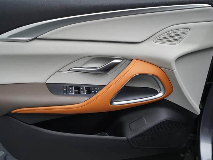 BYD Song Pro Hybrid, 2024 — фото 3 из 9