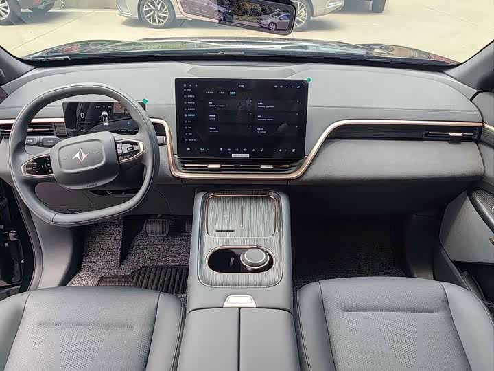 Dongfeng Yipai eπ 008, 2024 — фото 5 из 9