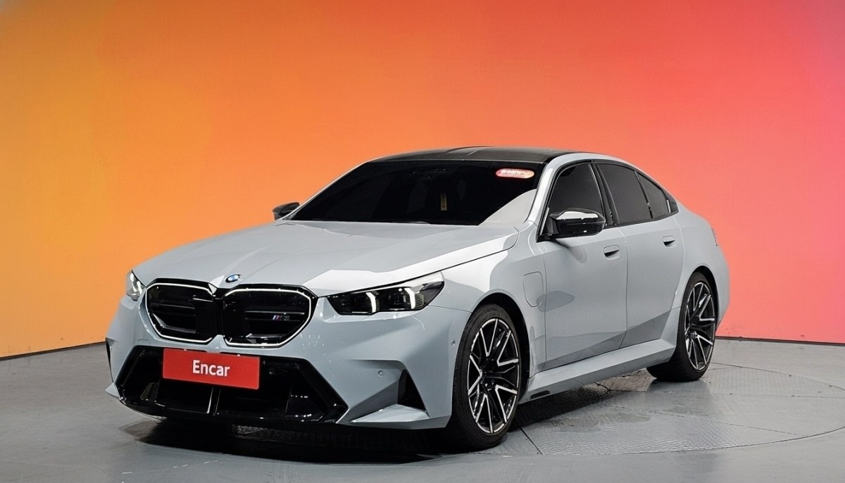 BMW M5, 2025 — фото 10 из 12