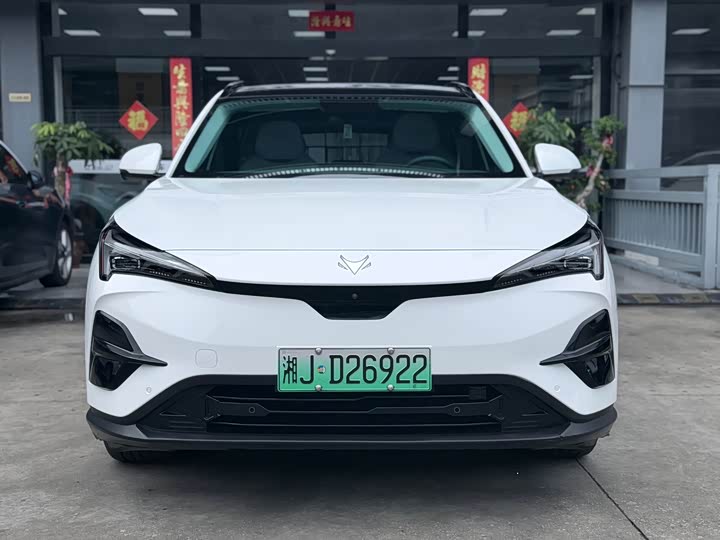BAIC Arcfox Alpha T5, 2024 — фото 2 из 9