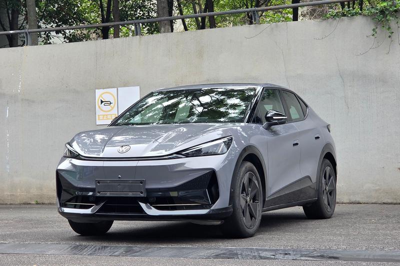 Volkswagen ID.Unyx 06, 2025 — купить в Оренбурге под ключ