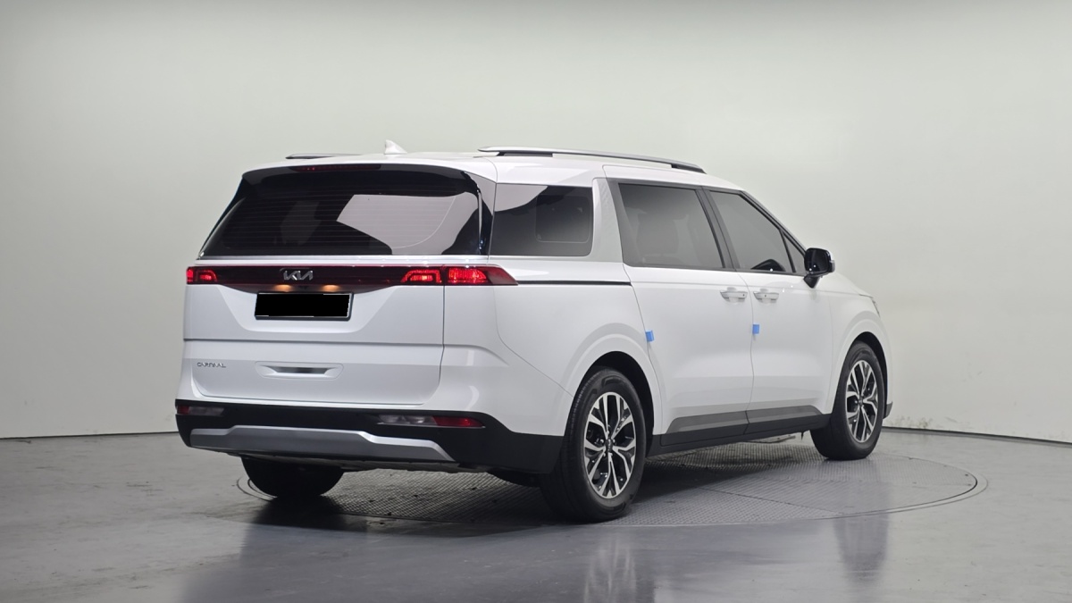 Kia Carnival, 2022 — фото 2 из 12