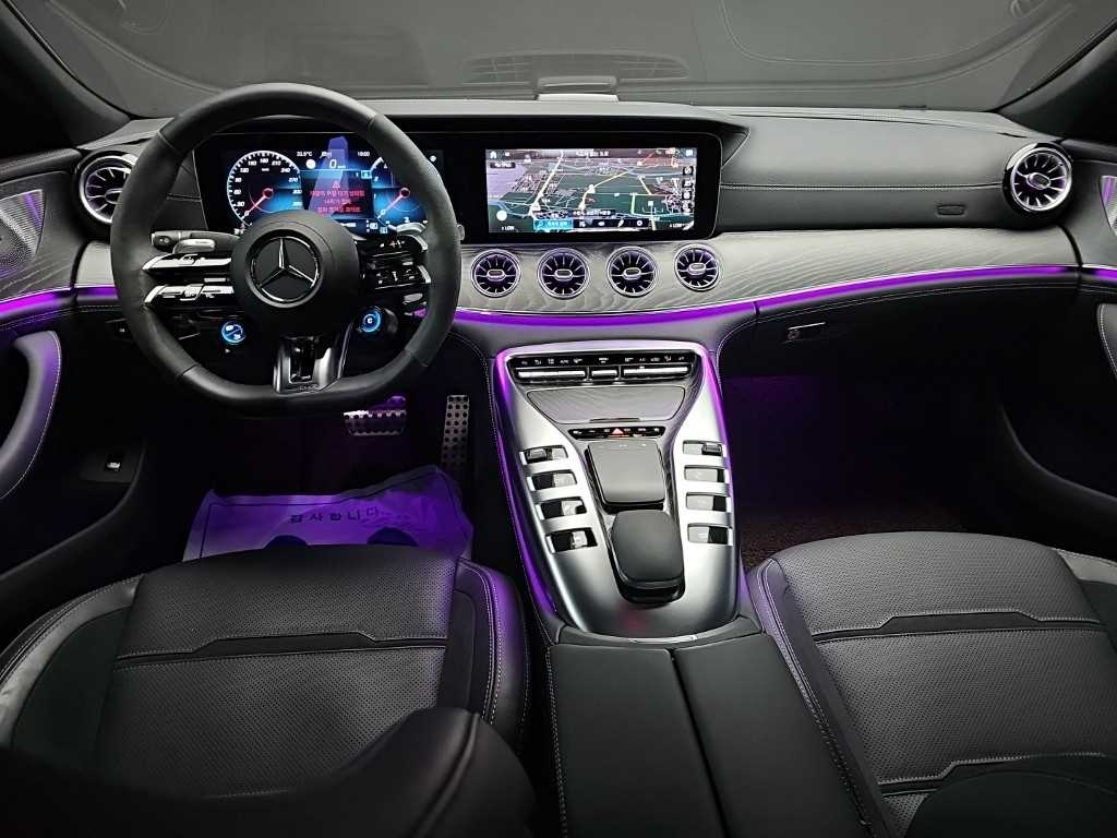 Mercedes-Benz AMG GT, 2023 — фото 6 из 12