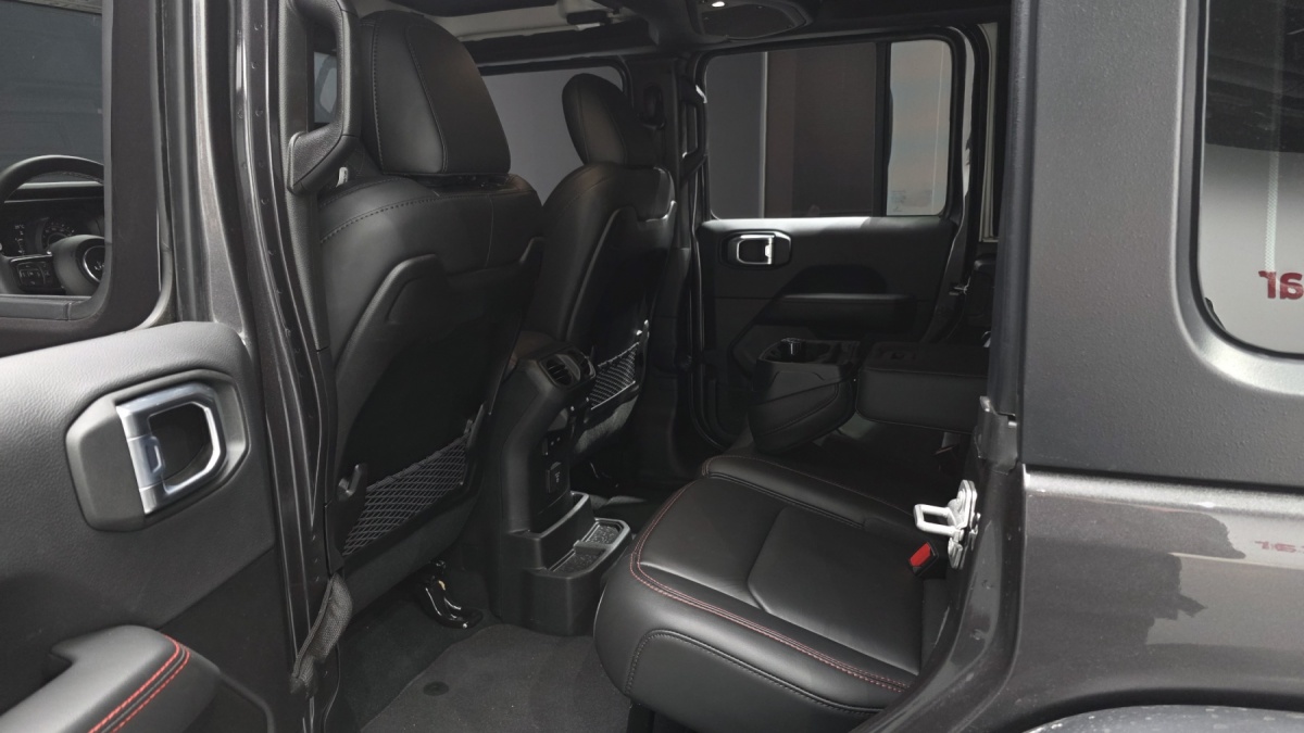 Jeep Wrangler, 2025 — фото 10 из 12