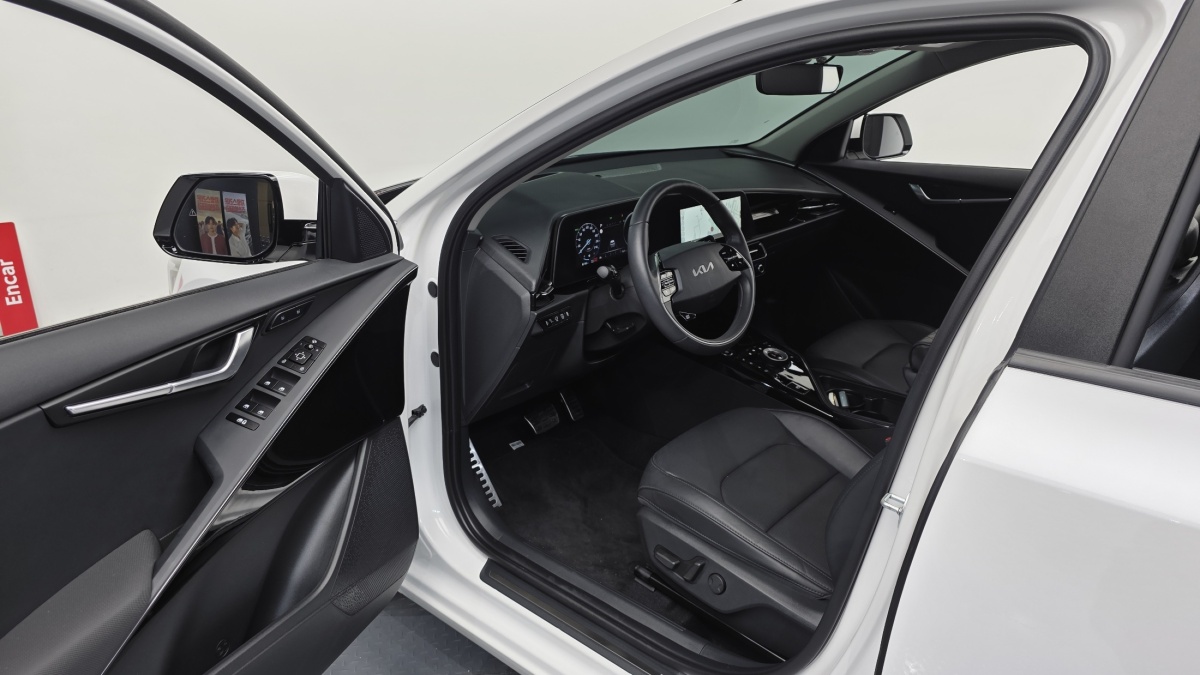 Kia Niro, 2025 — фото 10 из 12