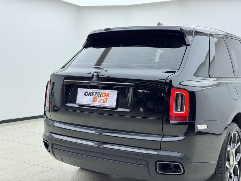 Rolls-Royce Cullinan, 2023 — фото 4 из 12