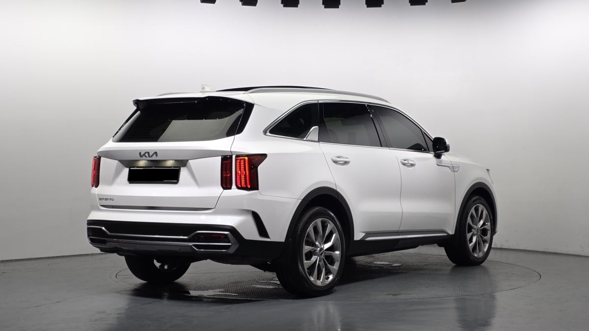 Kia Sorento, 2022 — фото 2 из 12