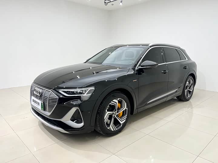 Audi e-tron, 2021 — купить в Саранске под ключ