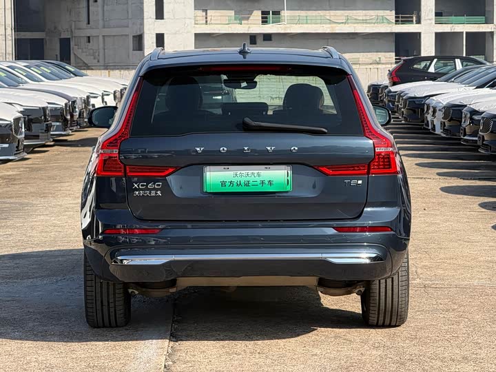 Volvo XC60 Hybrid, 2024 — фото 5 из 9