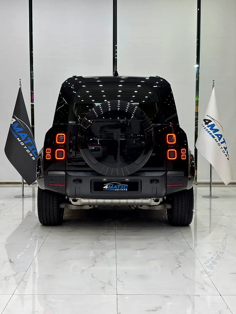 Land Rover Defender, 2026 — фото 8 из 10