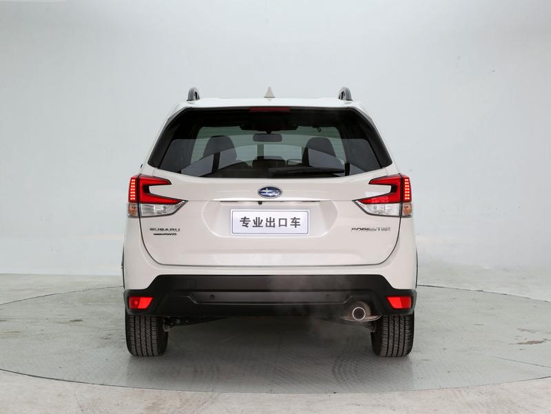 Subaru Forester, 2022 — фото 5 из 12