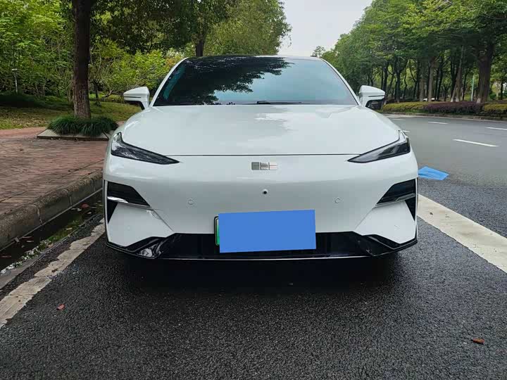 Geely Galaxy E8, 2024 — фото 2 из 9