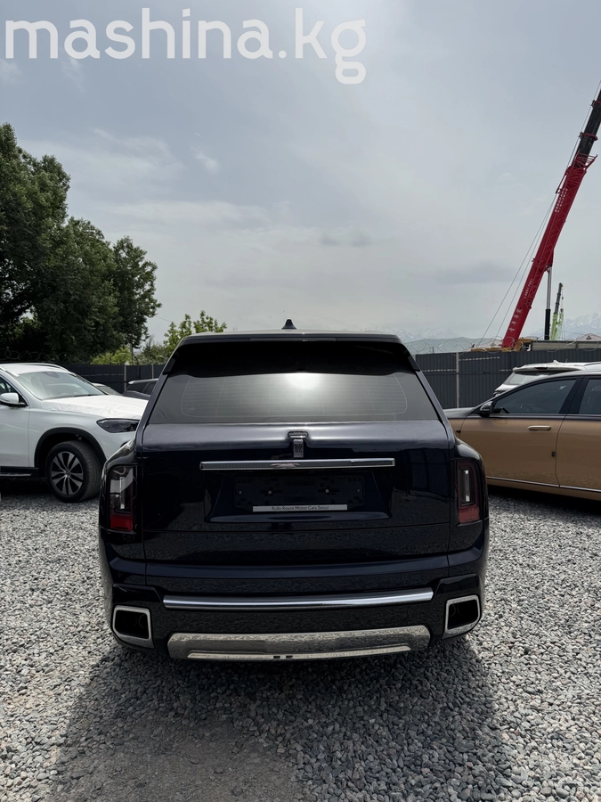 Rolls-Royce Cullinan, 2024 — фото 4 из 9