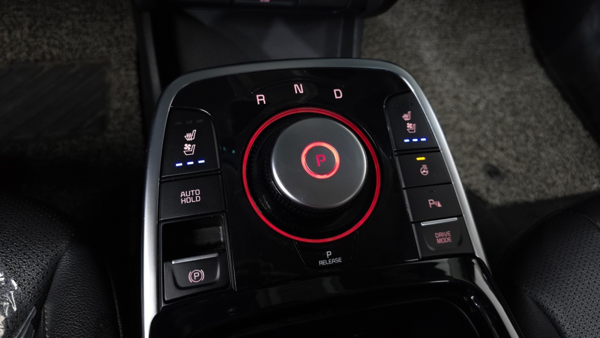 Kia Niro, 2022 — фото 8 из 12