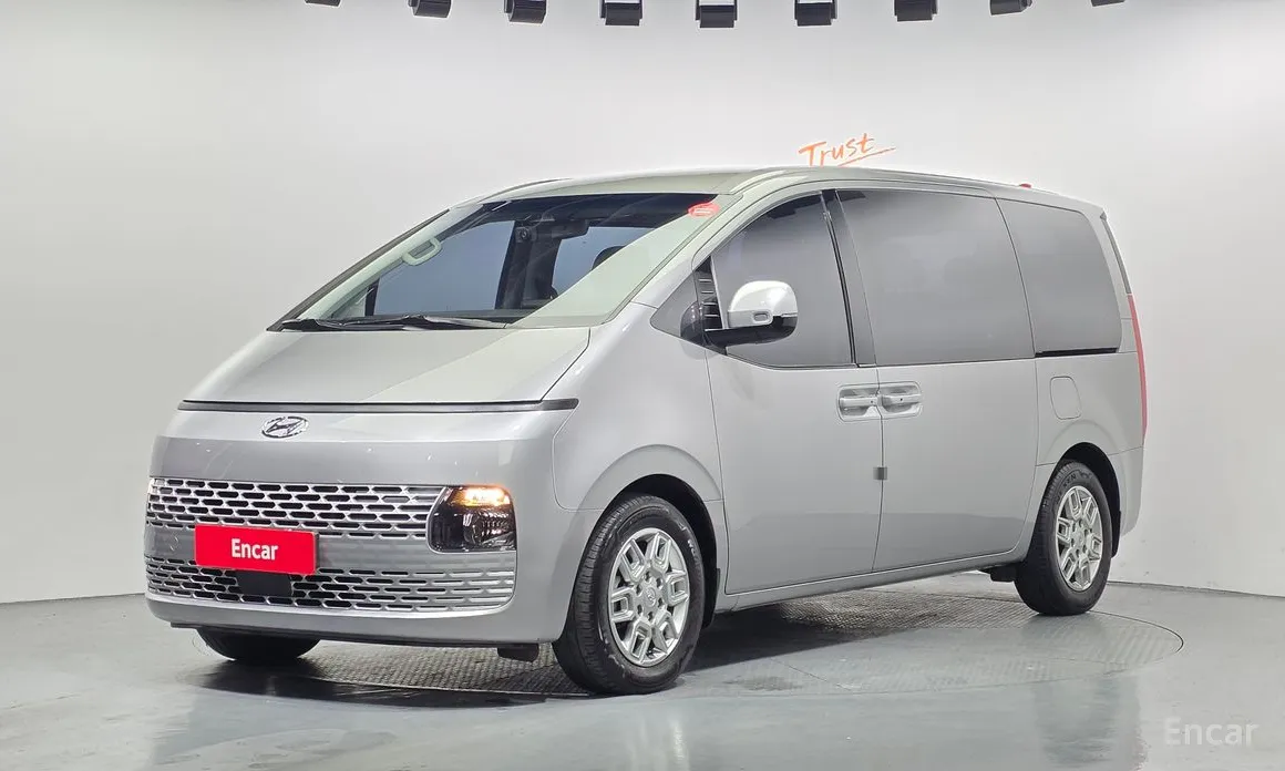 Hyundai Staria, 2023 — купить в Твери под ключ